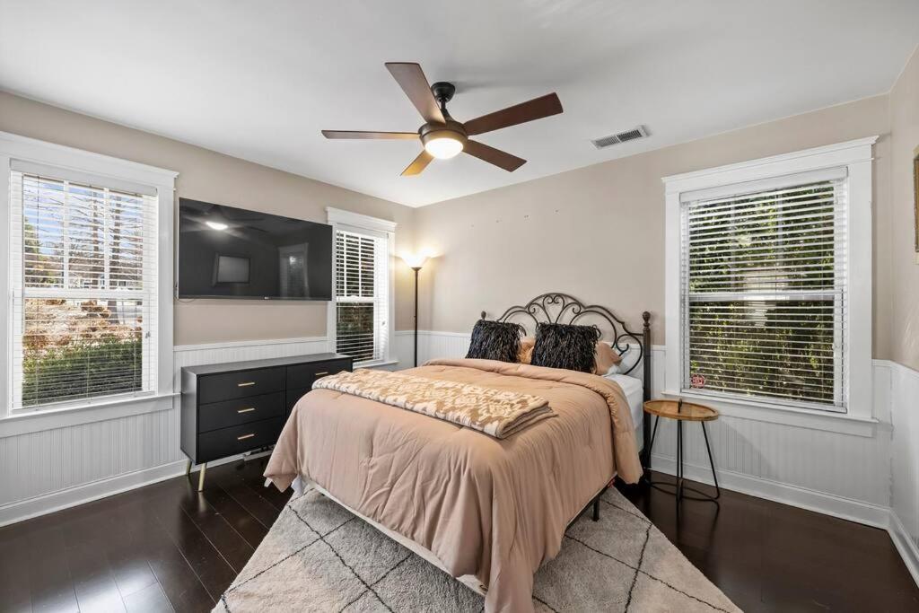 Сasa de vacaciones 3br/3.5bath Uptown Aloft House.