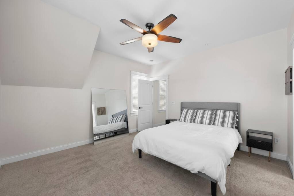 3br/3.5bath Uptown Aloft House. Holiday home